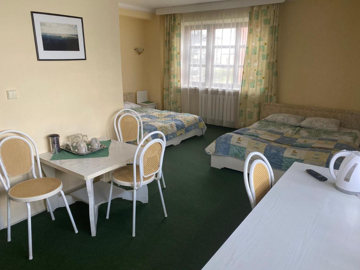 Motel Samana Tytuvenai Zewnętrze zdjęcie